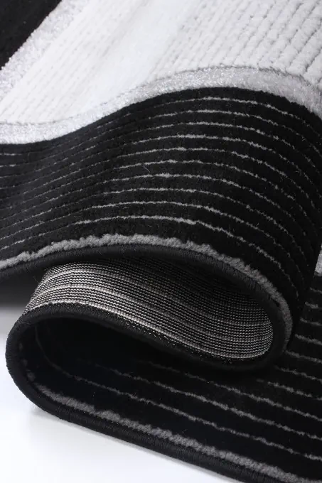Koberec Diamond K4476S SILVER / SILVER Glamour