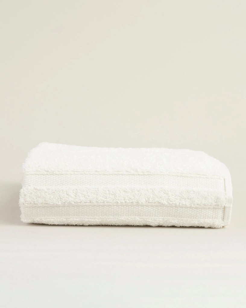 Uterák Essence 70x140 cm pure white
