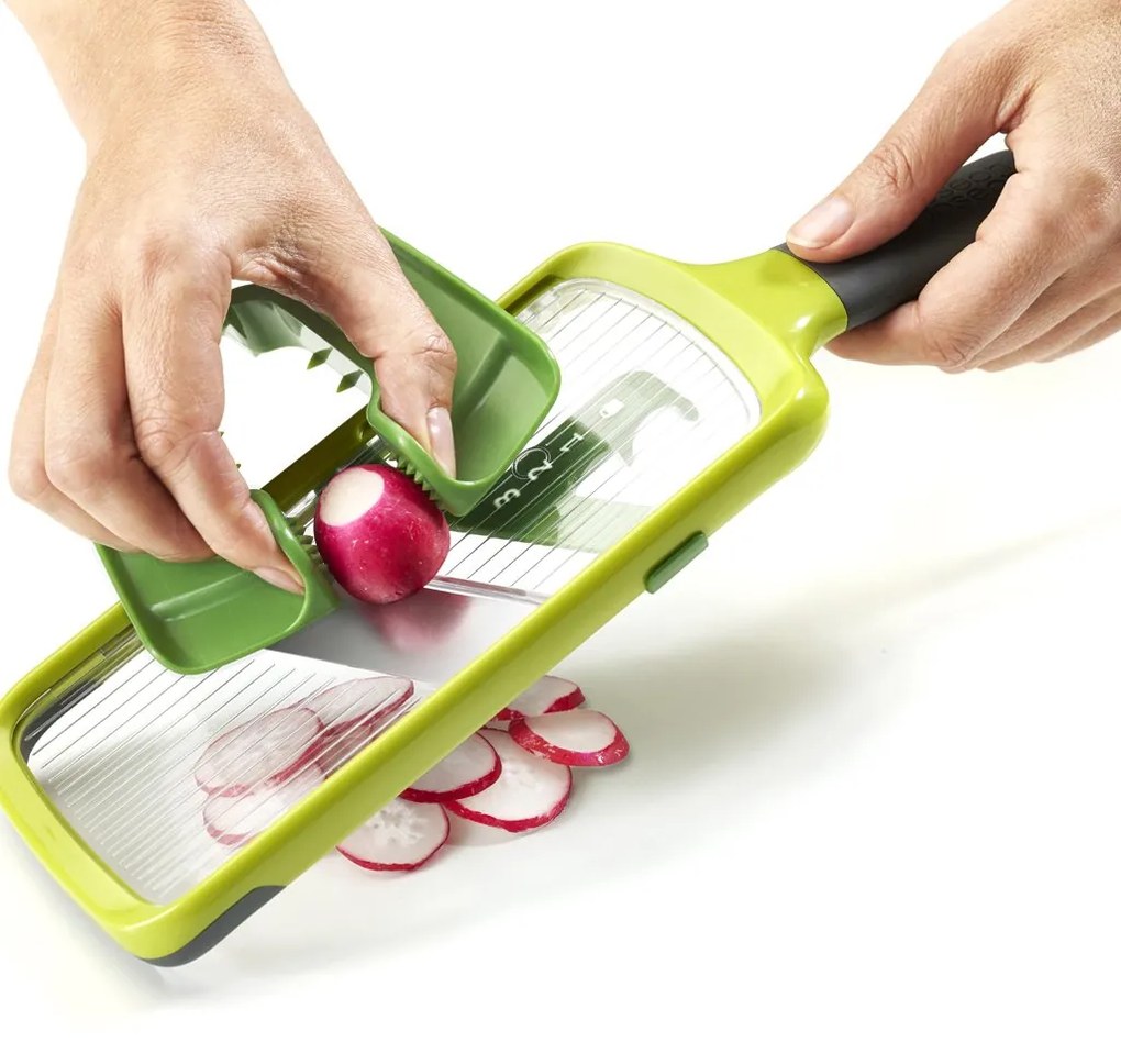 Bezpečná plátkovacia mandolína Joseph Joseph Multi-Grip 20141 – zelená, 3 hrúbky rezu