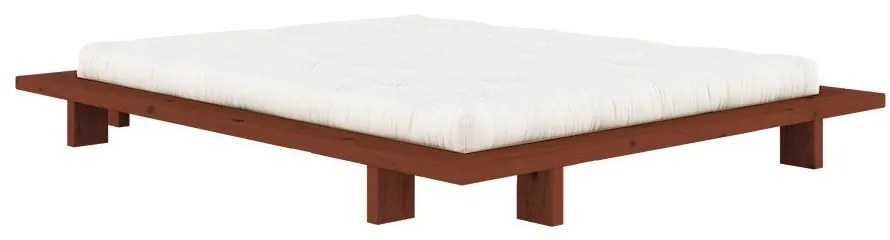 Dvojlôžková posteľ z borovicového dreva bez čela s roštom 140x200 cm v terakotovej farbe Japan – Karup Design