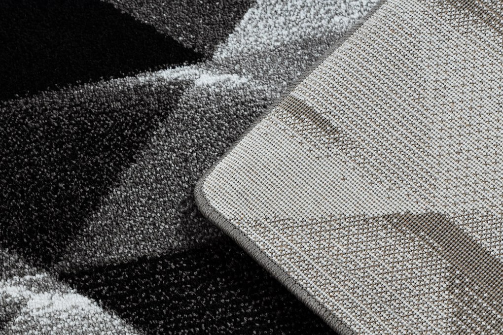 Koberec INTERO PLATIN 3D Trojuholníky, sivý