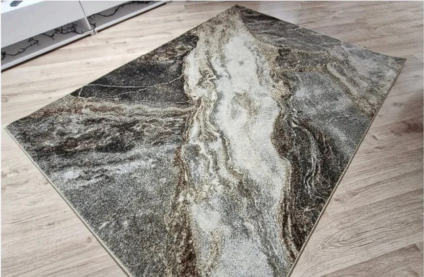 Moderný koberec Villa 847 v hnedo-sivom prevedení Rozmer: 80x150 cm