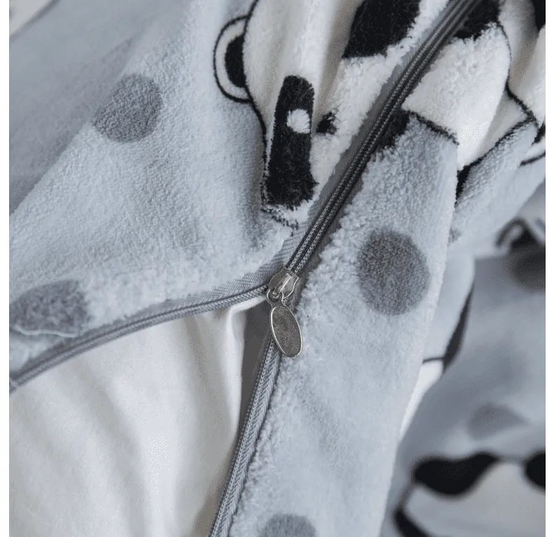 Obliečky mikroplyš PANDA sivá Rozmer obliečky: 70 x 80 cm | 140 x 200 cm