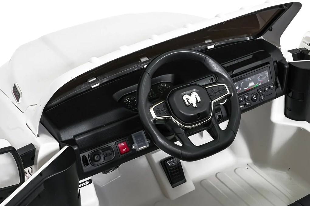 Ramiz Vozidlo RAM 3500 Biela