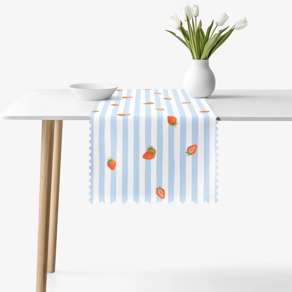 Goldea behúň na stôl teflónový - modré prúžky s jahodami 50x140 cm