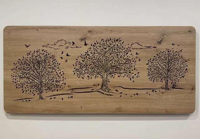 Svietiaci obraz Tri lipy na batériu