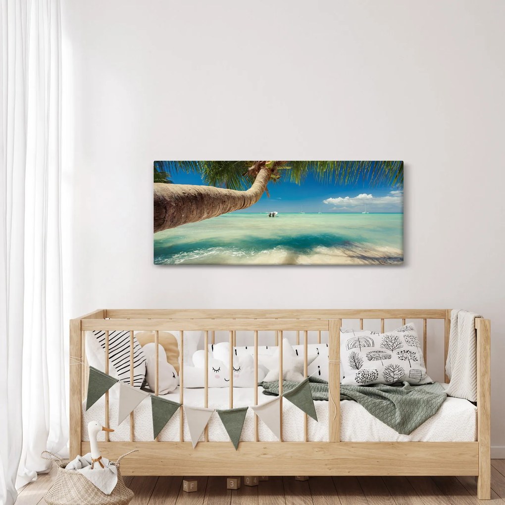 Obraz - Čisté more s palmou (120x50 cm)
