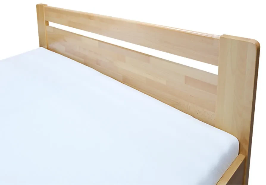 Masívna posteľ KARS 180x200 buk