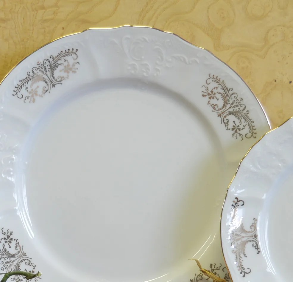 Thun tanierováá súprava Bernadotte XV 18-dielná