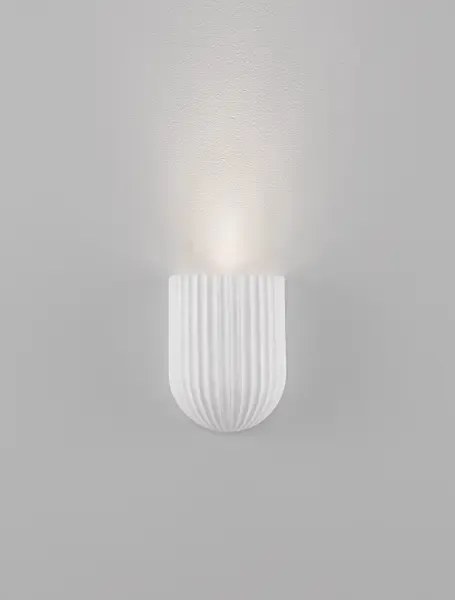 Minimalistické nástenné svietidlo Ammos