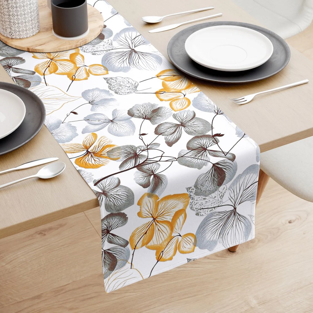 Goldea behúň na stôl 100% bavlnené plátno - sivo-hnedé kvety s listami 20x180 cm