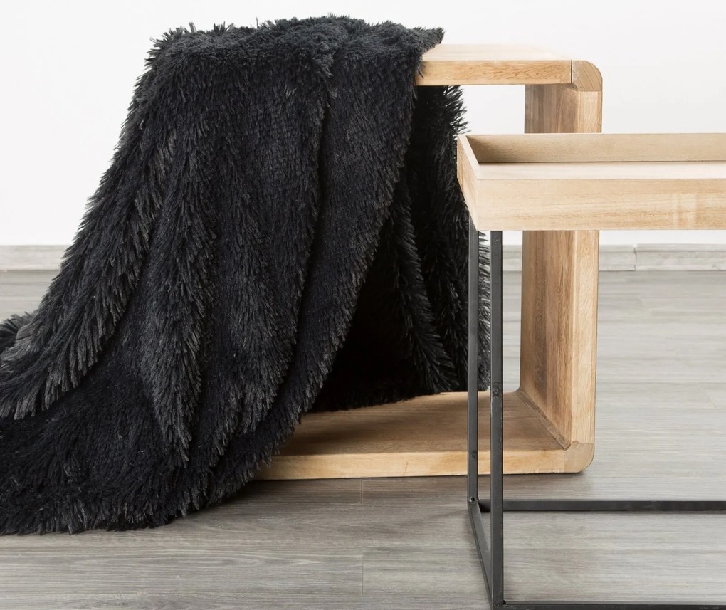 CHLPATÁ DEKA TIFANY1 70X160 CM ČIERNA