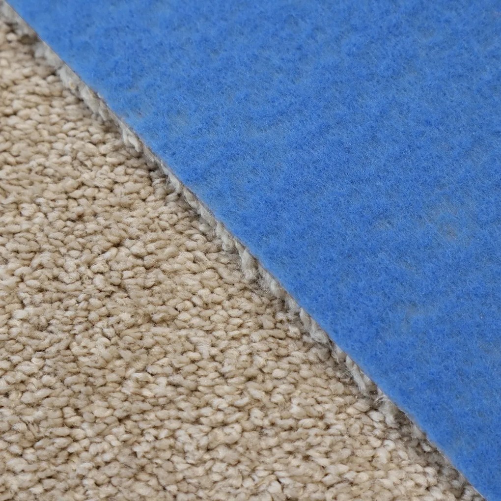 ITC, Metrážny koberec Feliz 034, na mieru, šíře 4m, béžová, filc, detská izba