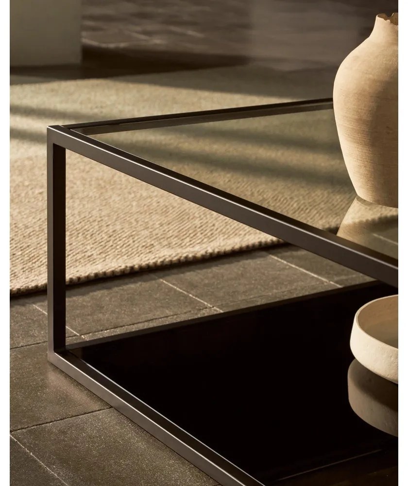 Čierny konferenčný stolík Kave Home Green Hill, 80 x 80 cm