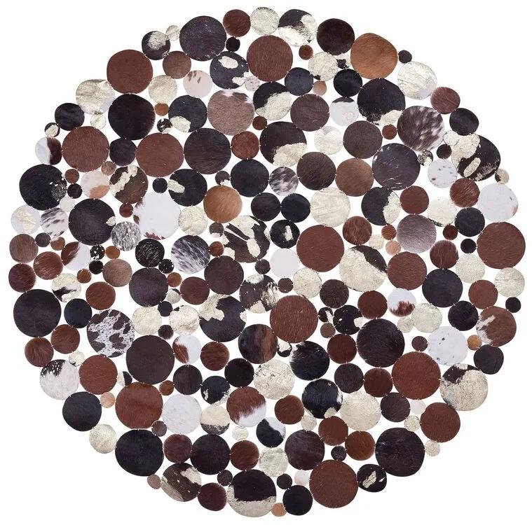 Okrúhly kožený koberec ⌀ 140 cm viacfarebný SORGUN Beliani