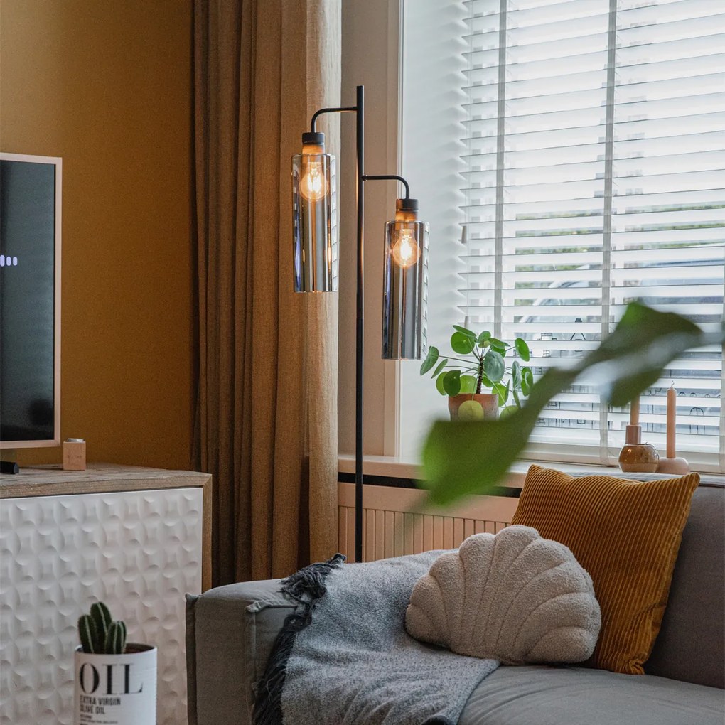 Moderná stojaca lampa čierna s dymovým sklom 2-svetlo - Stavelot