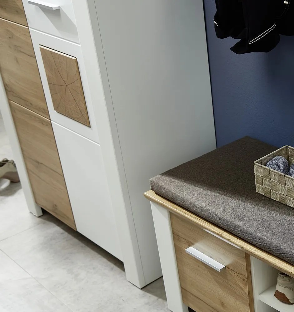 Predsieňová šatníková skriňa Materio, dub/biela