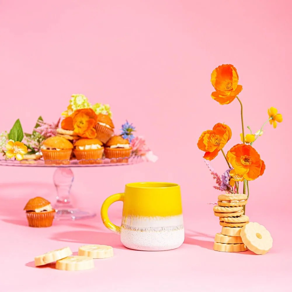 Žltý hrnček z kameniny 360 ml Mojave – Sass & Belle