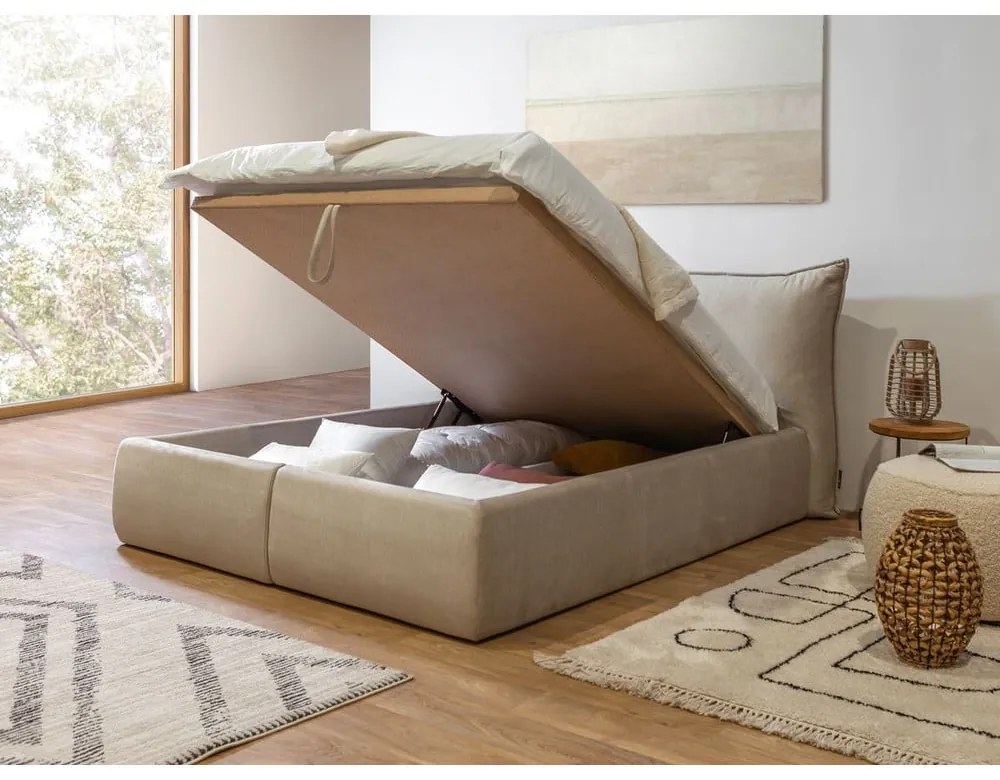 Béžová čalúnená dvojlôžková posteľ s úložným priestorom s roštom 180x200 cm Jade – Bobochic Paris