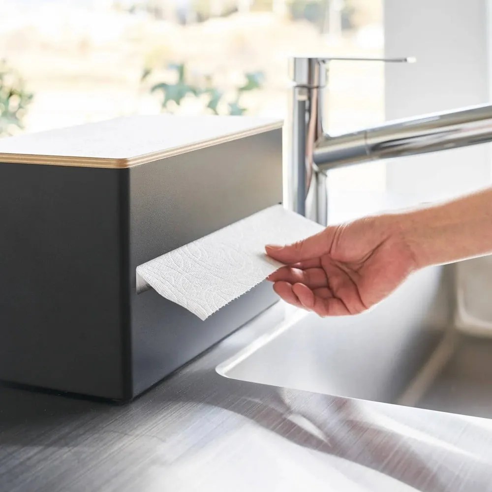 Čierny kovový stojan na papierové utierky Rin – YAMAZAKI