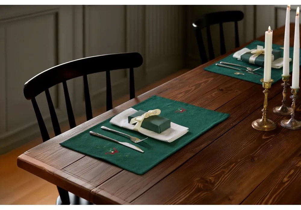 Prestieranie s vianočným motívom s prímesou bavlny 30x43 cm Christmas Fable – JUNA