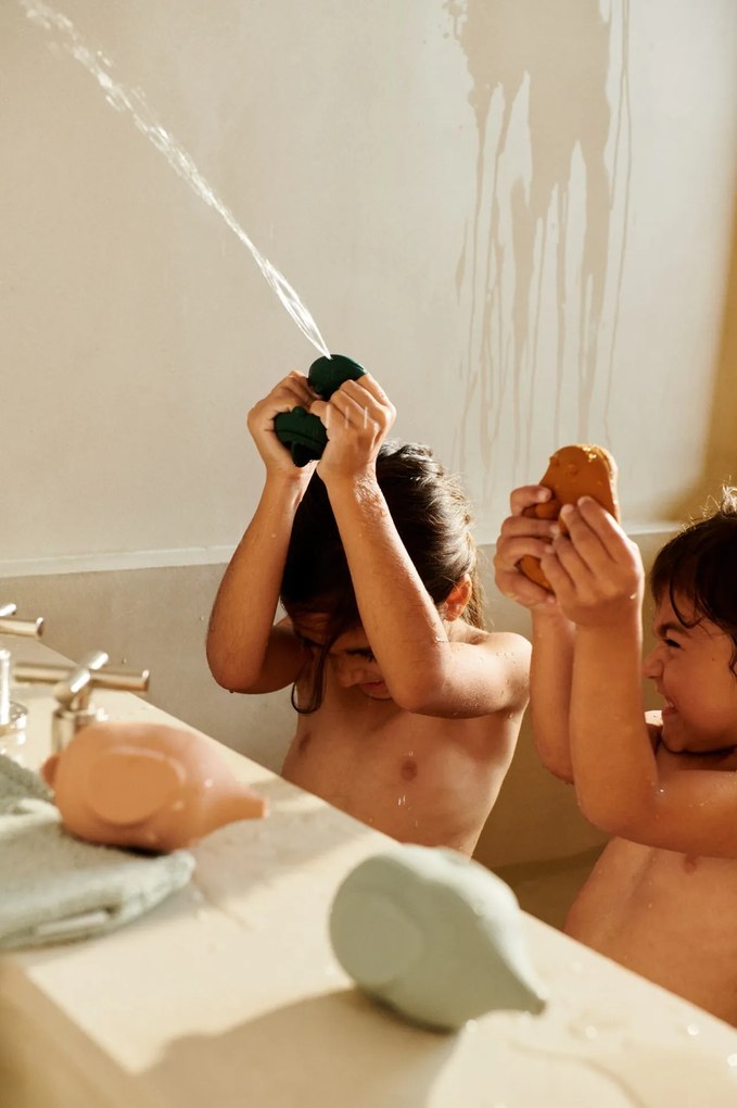 LIEWOOD Zábavná hračka do vaňe Carolina Squeezy Toy – set 4 ks