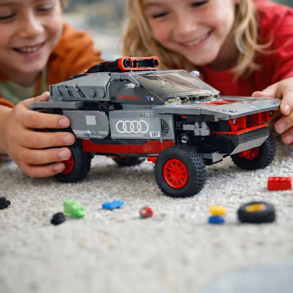 KIK Rastar 10120 Audi RS Q e-tron stavebnica, mierka 1:30, 376 dielov