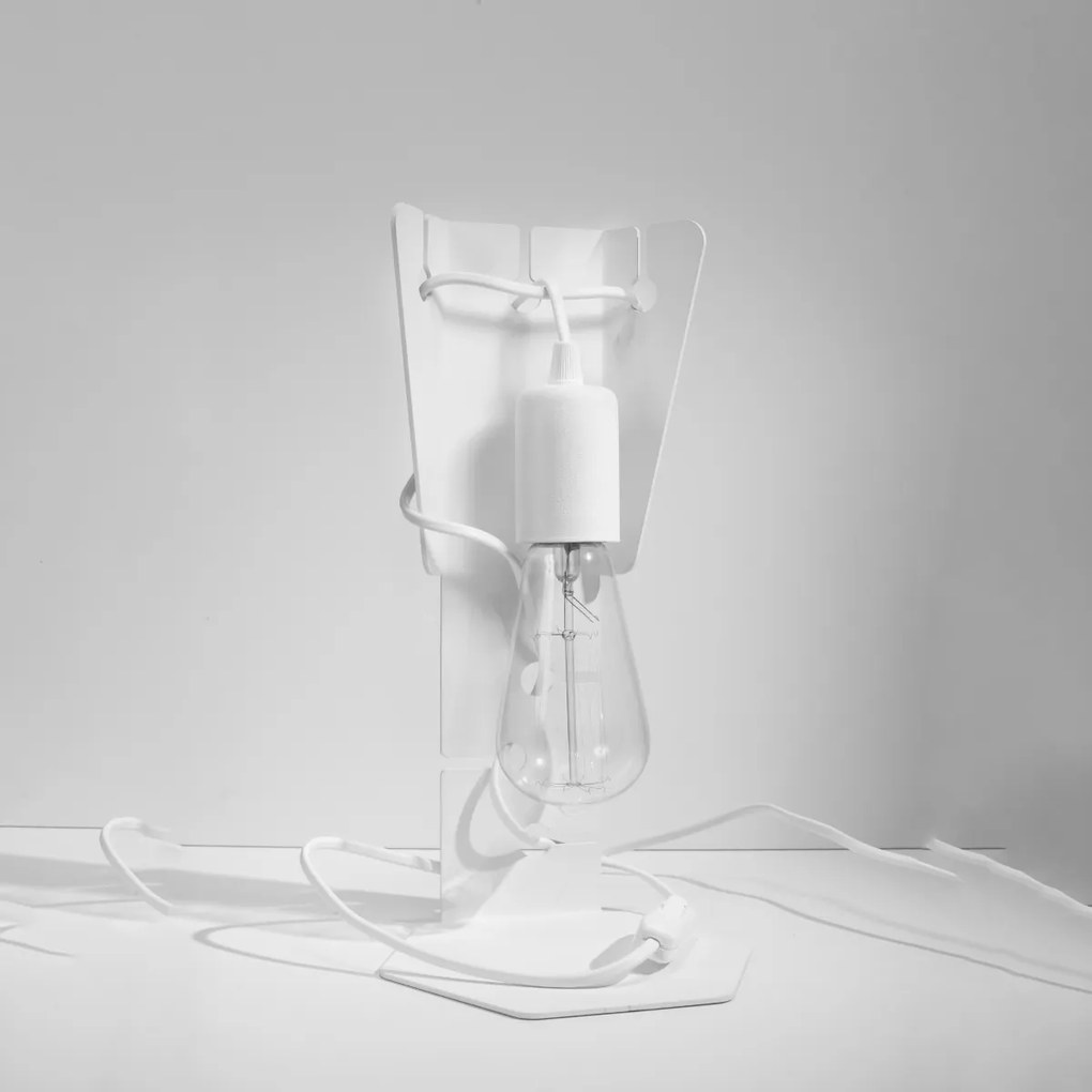 Stolná lampa Arby, biele telo svietidla