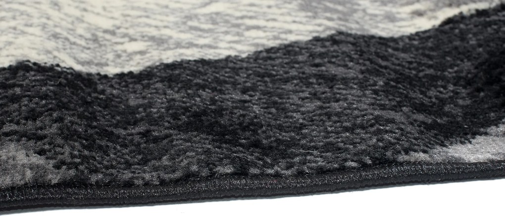 TA Koberec K855A ČIERNA LACNÁ PP CRM Rozmer: 80x200 cm