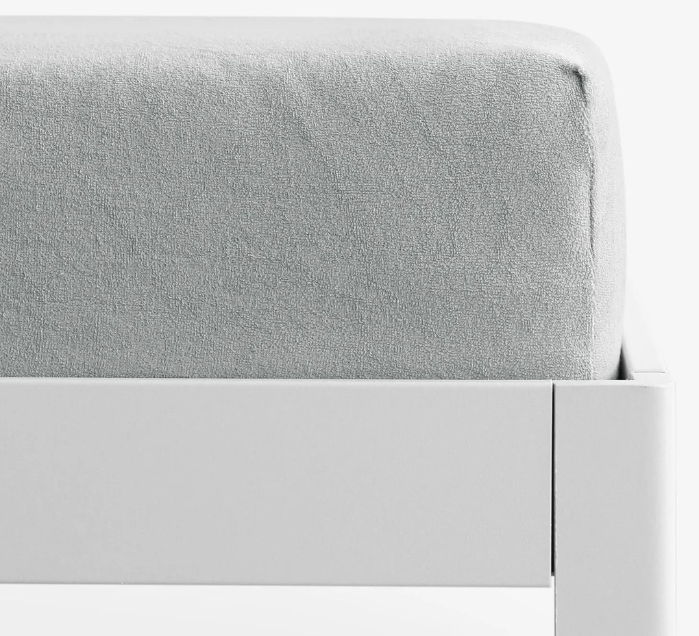 Goldea nepriepustná froté plachta s napínacou gumou - svetlo sivá 140 x 200 cm