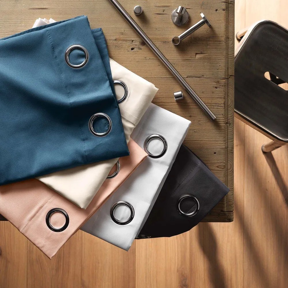 Čierny záves z mikrovlákna 140x280 cm Absolu – douceur d'intérieur