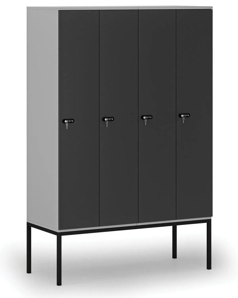 Drevená šatníková skrinka S4 s podnožou, 4 oddiely, 1871 x 1200 x 500 mm, demont, mechanický kódový zámok, sivá/grafit