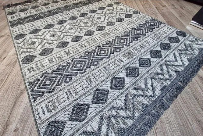 HU Sivý moderný pruhovaný koberec Boho 881-S Rozmer: 80x250 cm