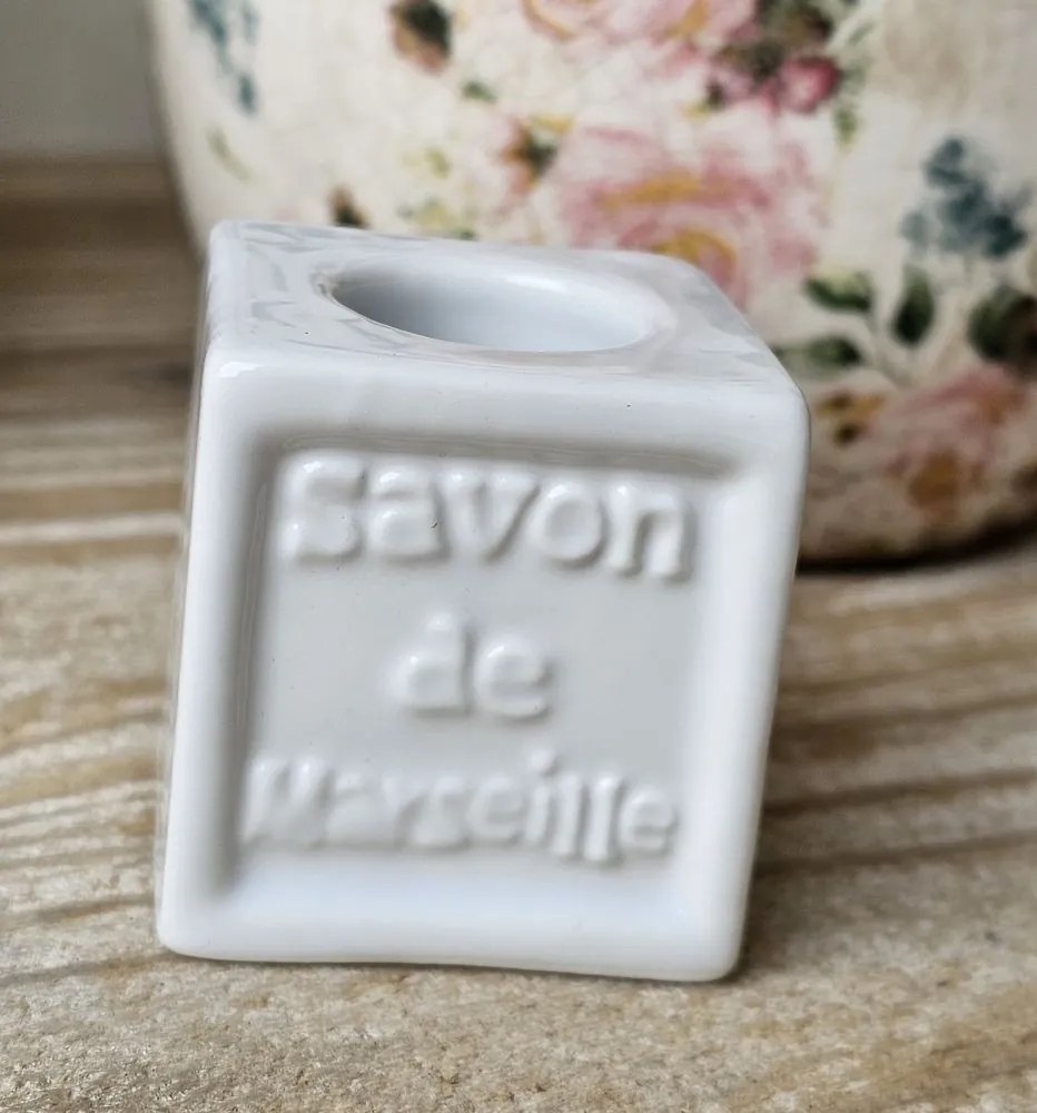 Biely keramický držiak na kefku - 4*4*4 cm