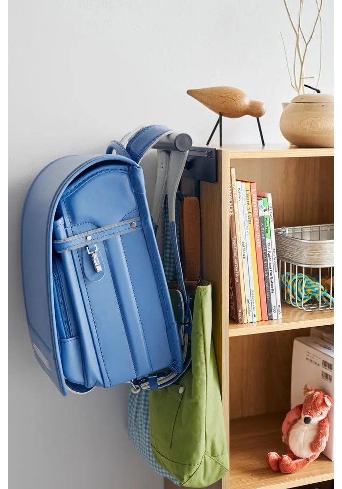 Čierny vešiak na batoh Yamazaki Tower