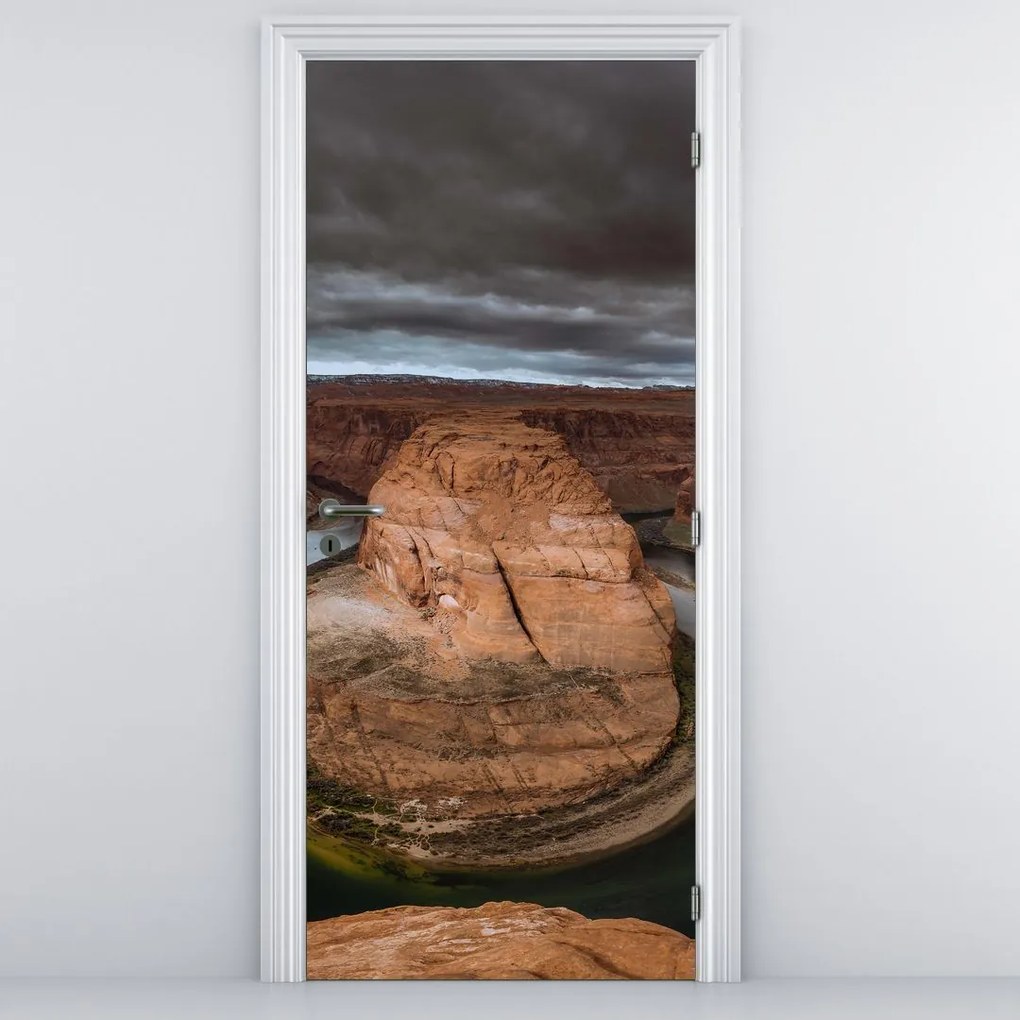 Fototapeta na dvere - Jazero v útese (95x205cm)