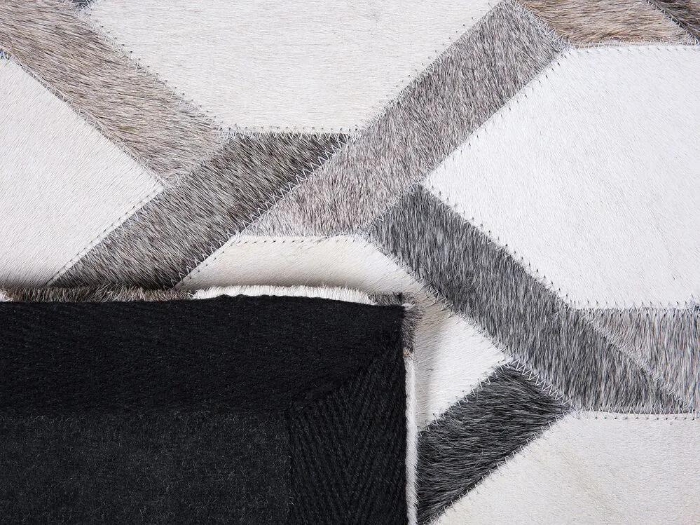 Kožený koberec 140 x 200 cm sivá/béžová AYDIN Beliani