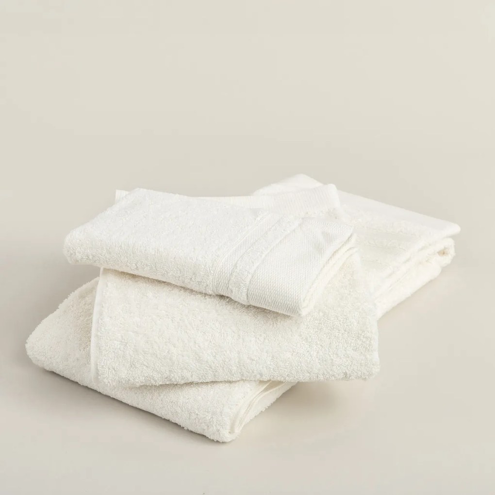 Uterák Essence 50x90 cm pure white