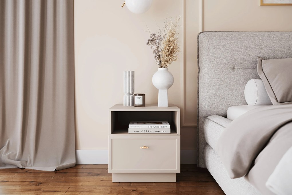 Nočný stolík Lorini 45 cm na sokli - kašmírová / zlatá úchytka T