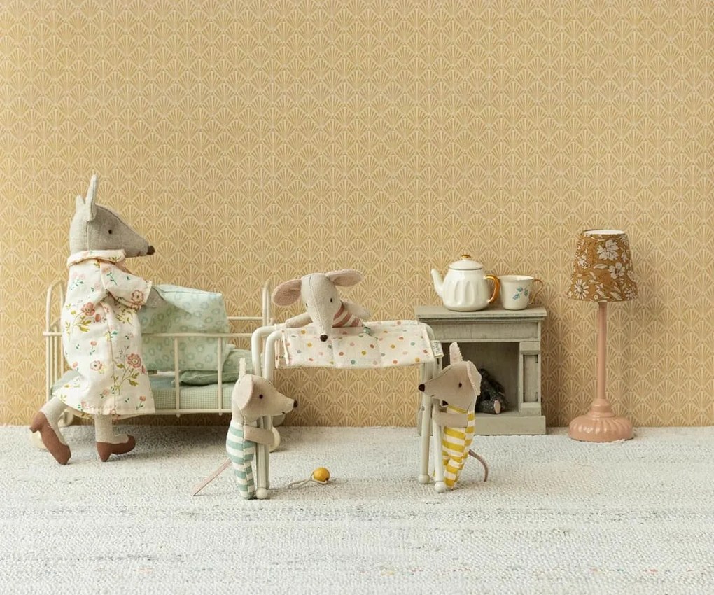 Maileg Prebaľovací pult pre zvieratká Maileg Baby Mouse Off White