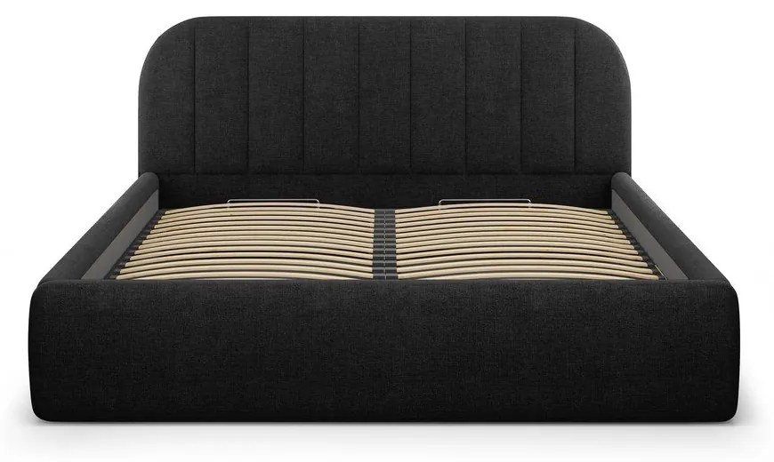 Čierna čalúnená dvojlôžková posteľ s úložným priestorom s roštom 180x200 cm Juno – Windsor &amp; Co Sofas