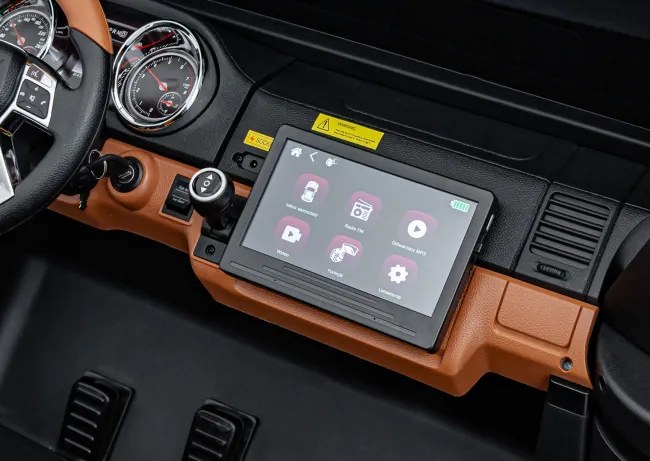 Elektrické autíčko Mercedes Benz MAYBACH G650 STRONG čierne