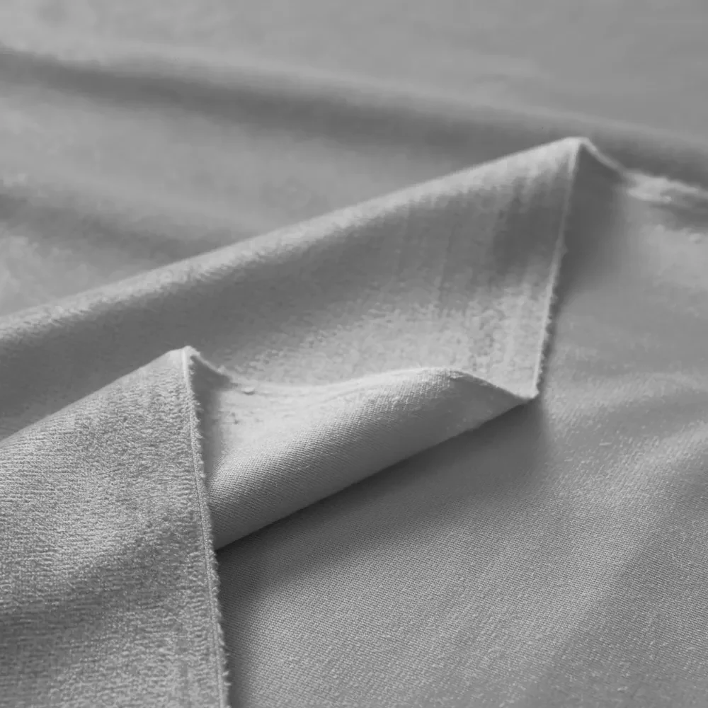 Biante Zamatový záves Velvet Prémium SVP-039 Sivý - šírka 135 cm 135x210 cm