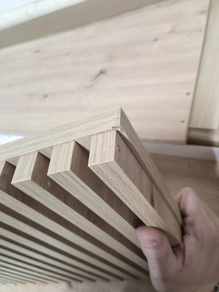 AKCIA Nástenný TV stolík ENTSIAN 150x40cm, dub artisan II. akosť