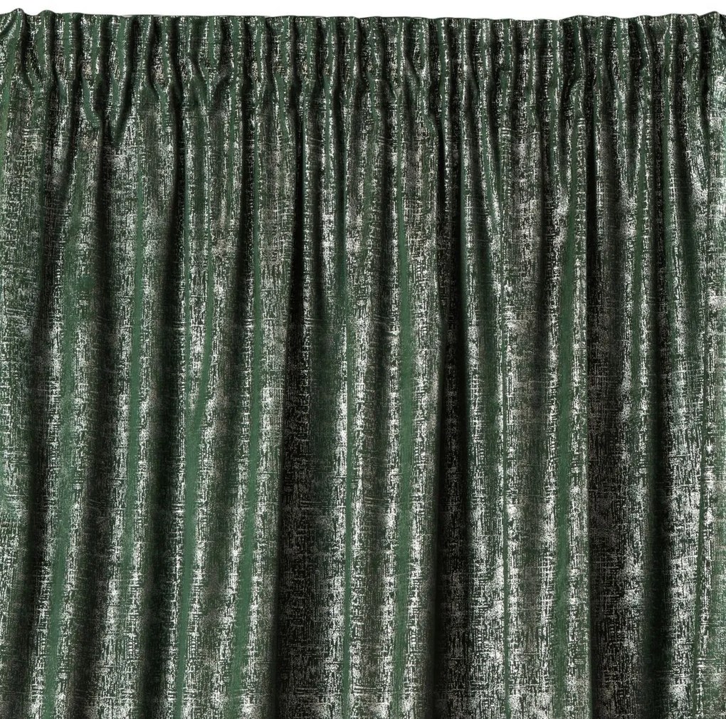 Zelený záves so strieborným vzorom na riasiacu pásku 140 x 270 cm
