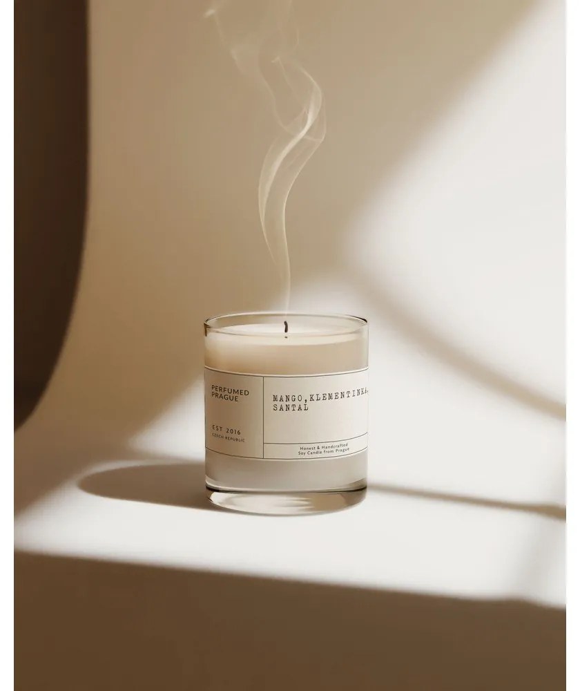 Vonná sójová sviečka doba horenia 40 h #67 Mango, Clementine, Sandalwood – Perfumed Prague