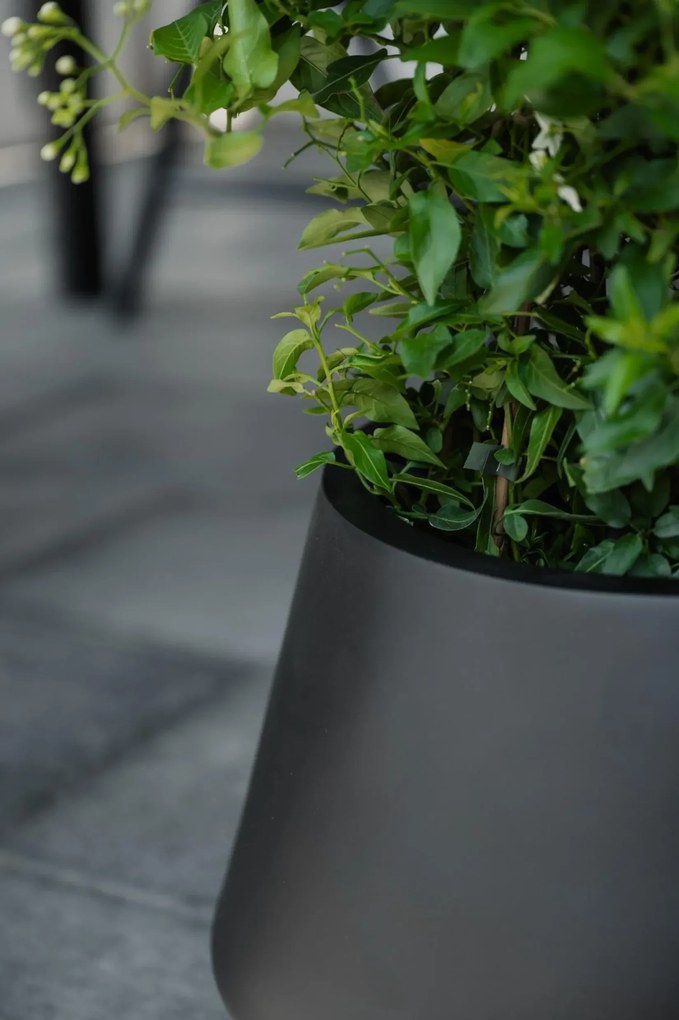 Okrúhly kvetináč BERBELIT, sklolaminát, výška 30 cm, čierny