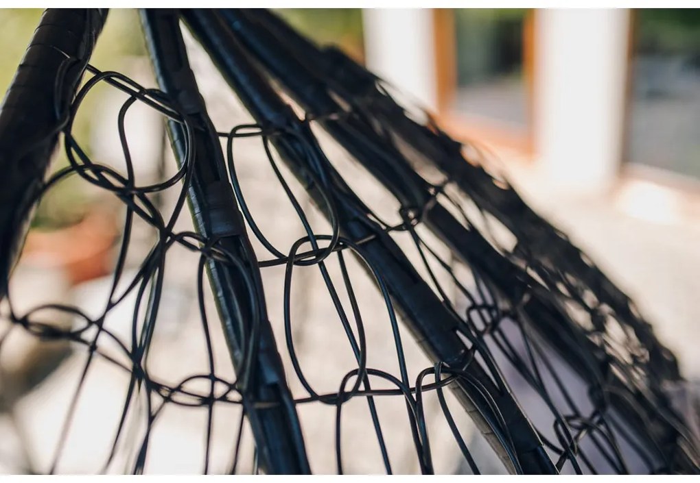 AKCIA Čierne závesné kreslo KOKON bez stojanu II. akosť