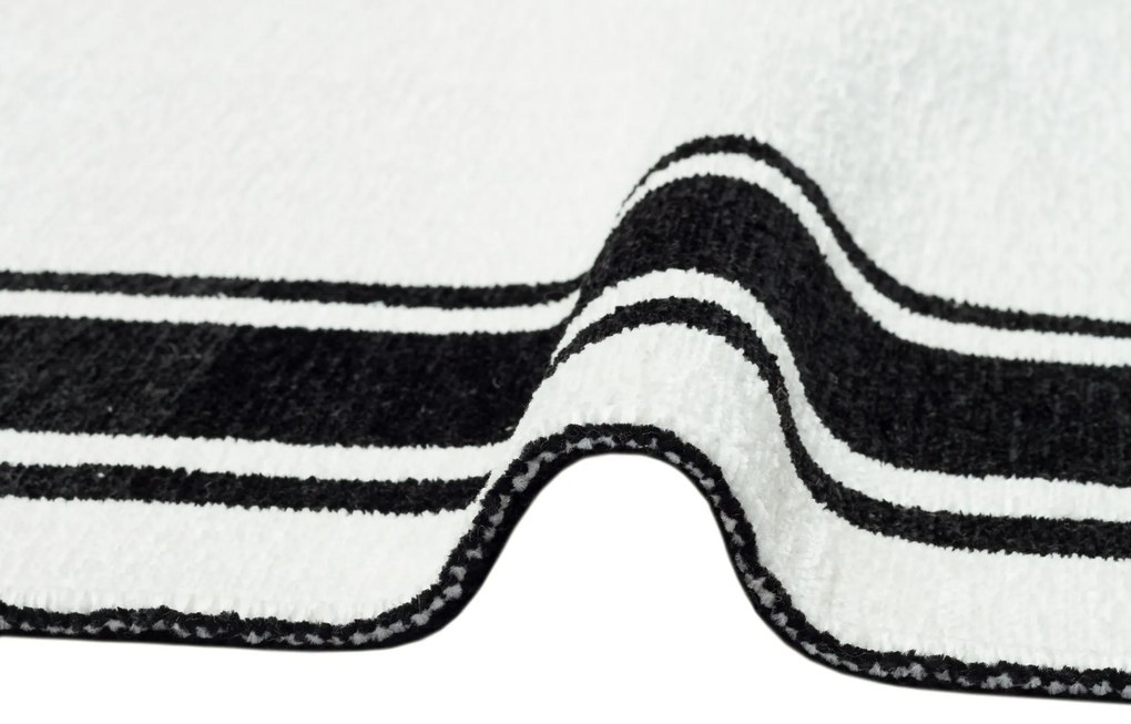 Nk 06 - Black, White