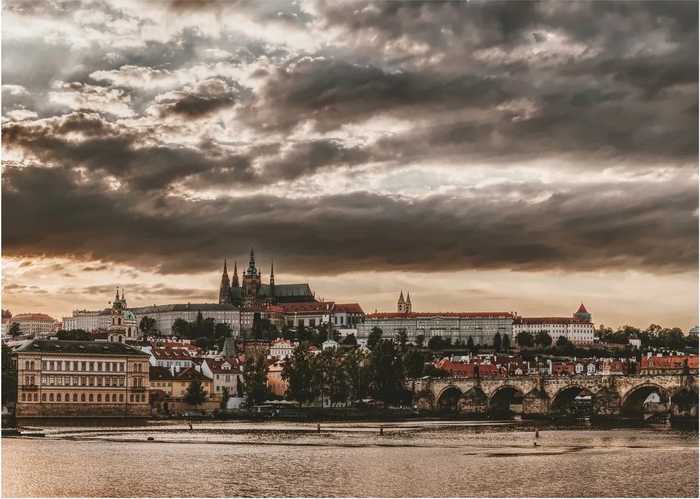 Sklenený obraz - zamračená Praha (70x50 cm)